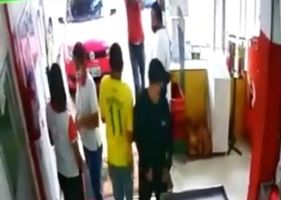 Man is executed with a shot in the head by hitman in Brazil.