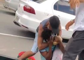 Popular people take justice into their own hands in Brazil against an alleged thief.