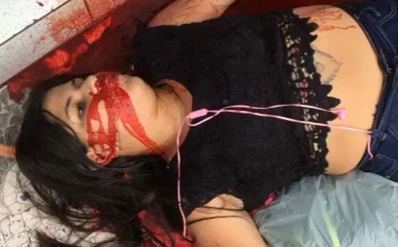 Woman chased, attacked and stabbed to death in the middle of the street in Brazil Photo 0001 Video Thumb