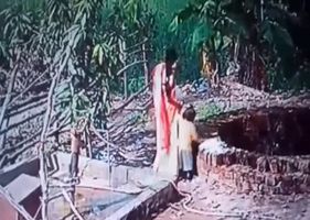 A woman throws a child into a well and then throws herself to death.