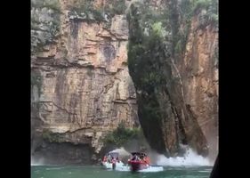 Tragedy in Brazil! A gigantic rock falls off a wall in a canyon and crushes four speedboats, leaving many dead.