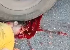 Traffic accident in Brazil kills motorcyclist.